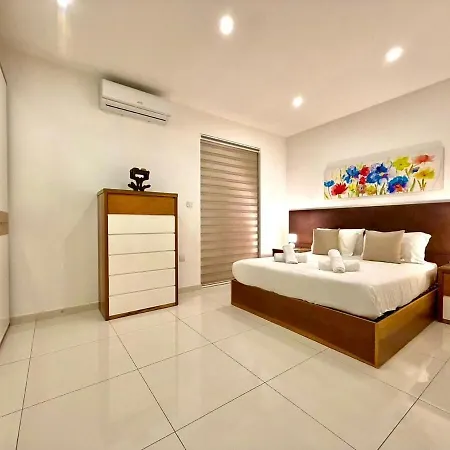 Apartment 2br Next To The Seafront