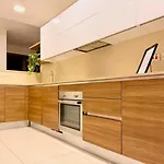 2br Next To The Seafront * Gzira