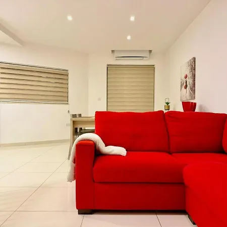 2br Next To The Seafront Gzira