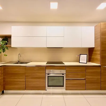 2br Next To The Seafront Gzira