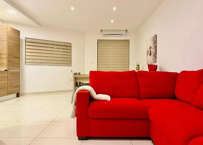 2br Next To The Seafront Gzira