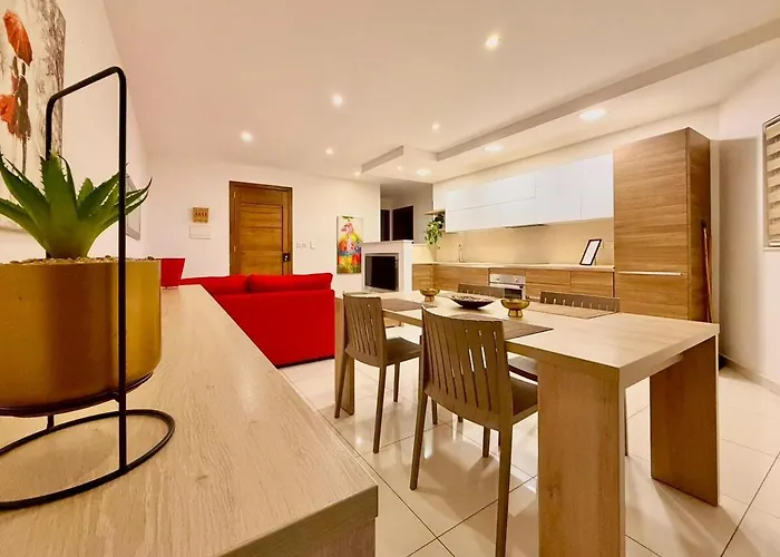 2br Next To The Seafront アパート *